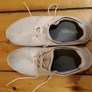 New Balance Fuel Core Pearl Pink Running Shoe